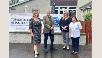 MP visit at Strathtay House for Top 20 Home Award